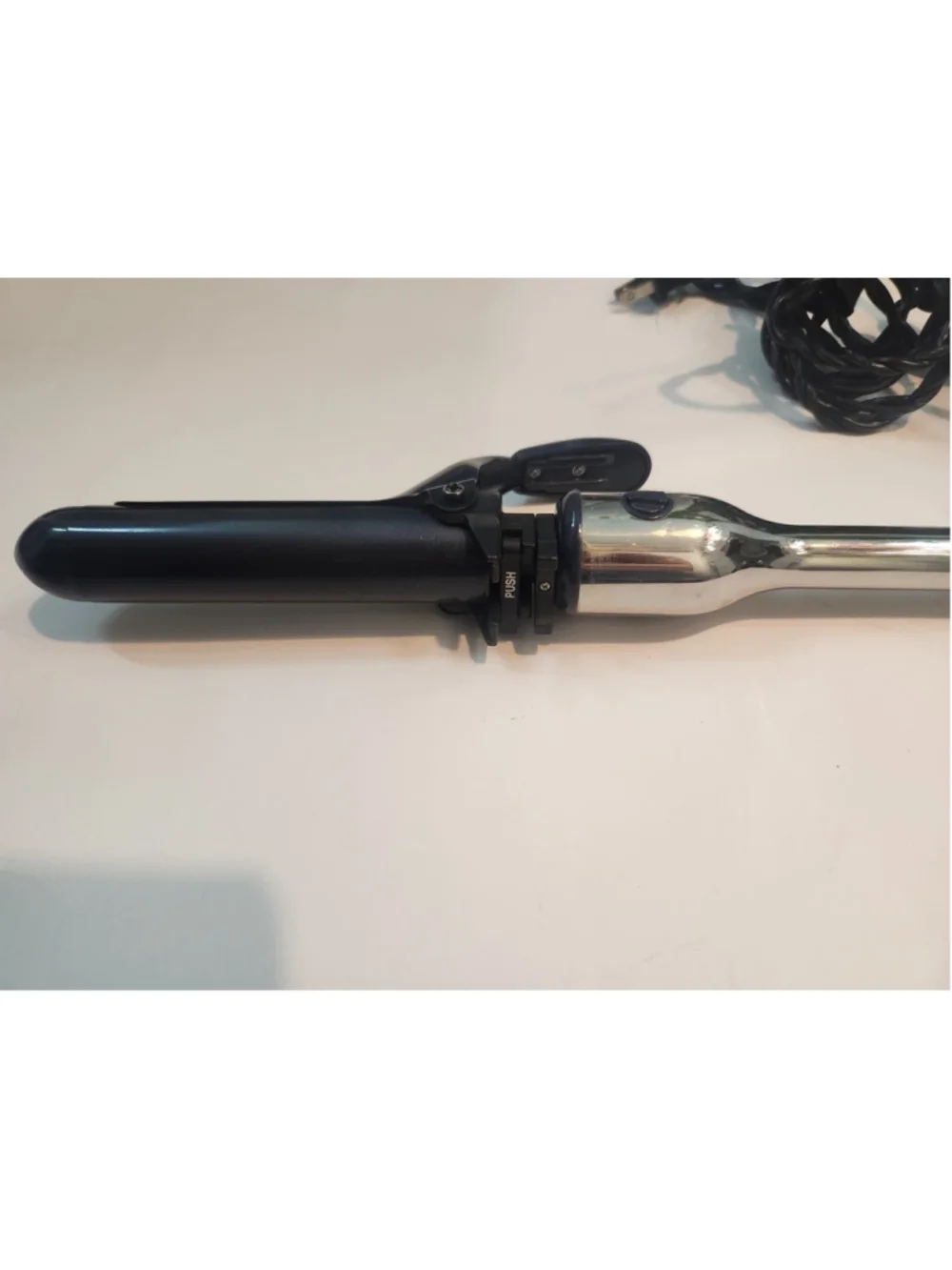 Aquage By Babyliss Pro Curling Iron 1.5” Barrel AQSS100